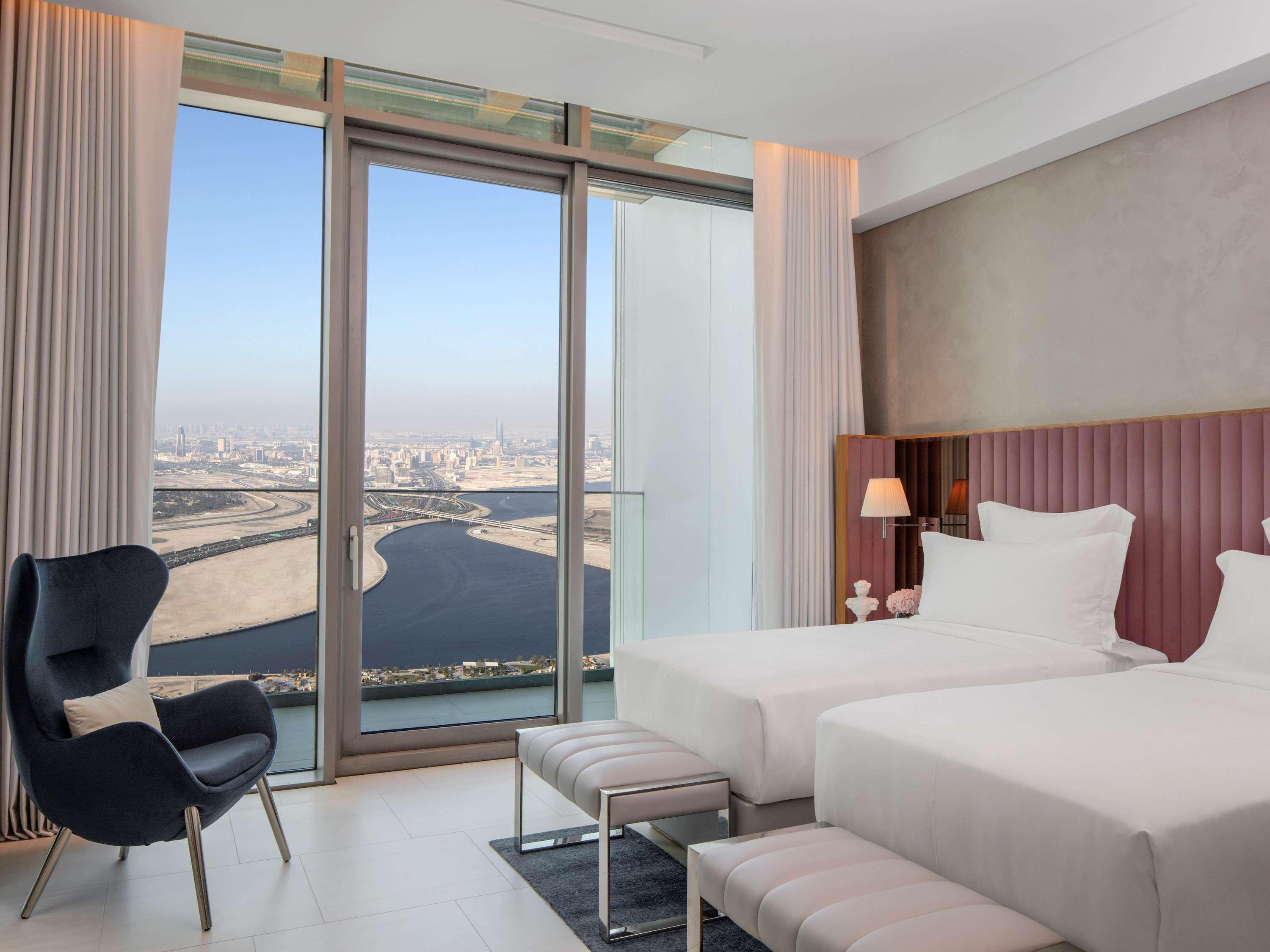 Sls Dubai Hotel & Residences Buitenkant foto